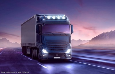 卡车运输 现代物流的动脉与科技演变